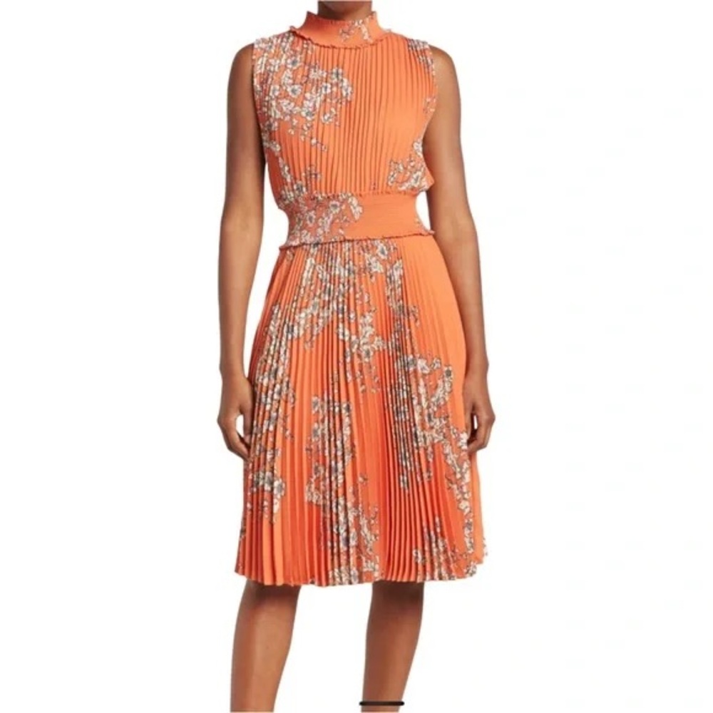 NANNETTE by NANETTE LEPORE Pleated Sleeveless Dress